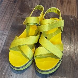 Naturalizer Balena Ankle Strap Sandals